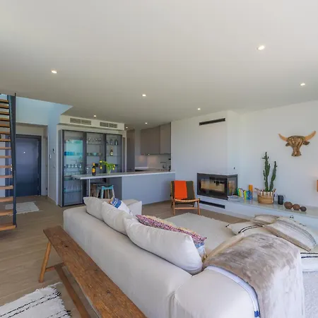 Ocean Pearl - Luxury Penthouse By Rent