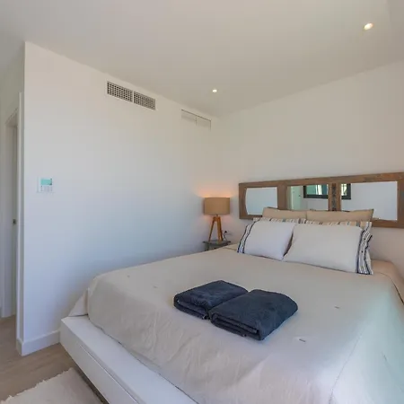 Ocean Pearl - Luxury Penthouse By Rent *